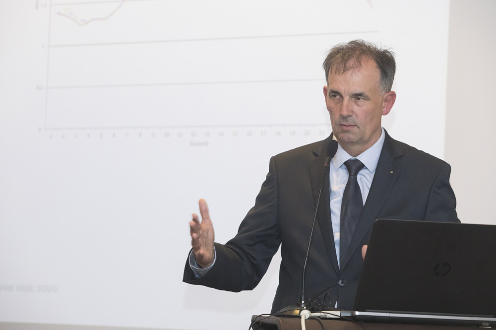 180405 4.strateška konferenca elektrodistribucije_foto.miha.fras_422